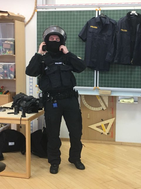 Polizei 1