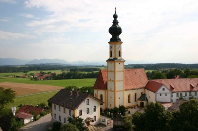 Kirche Höslwang - St. Nikolaus